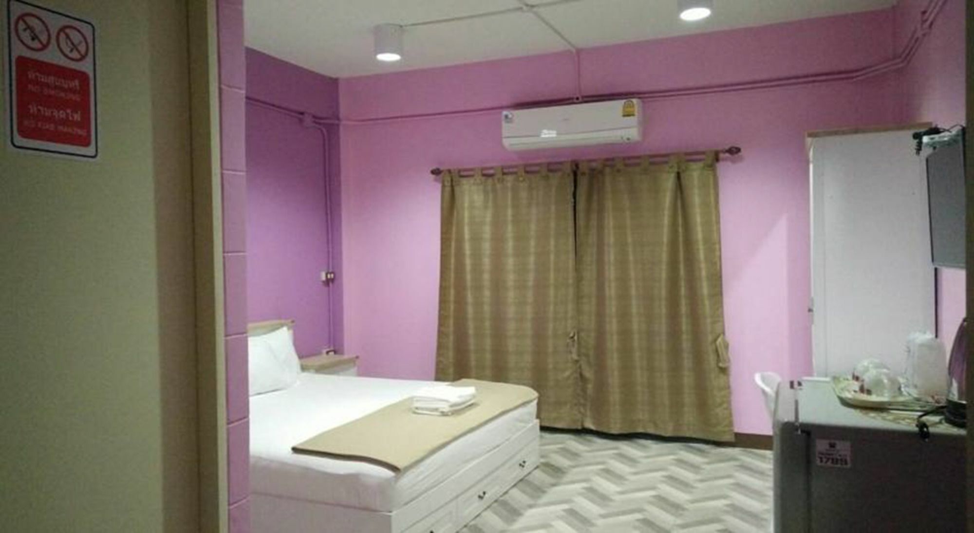 Nusreen Place Banguecoque Exterior foto